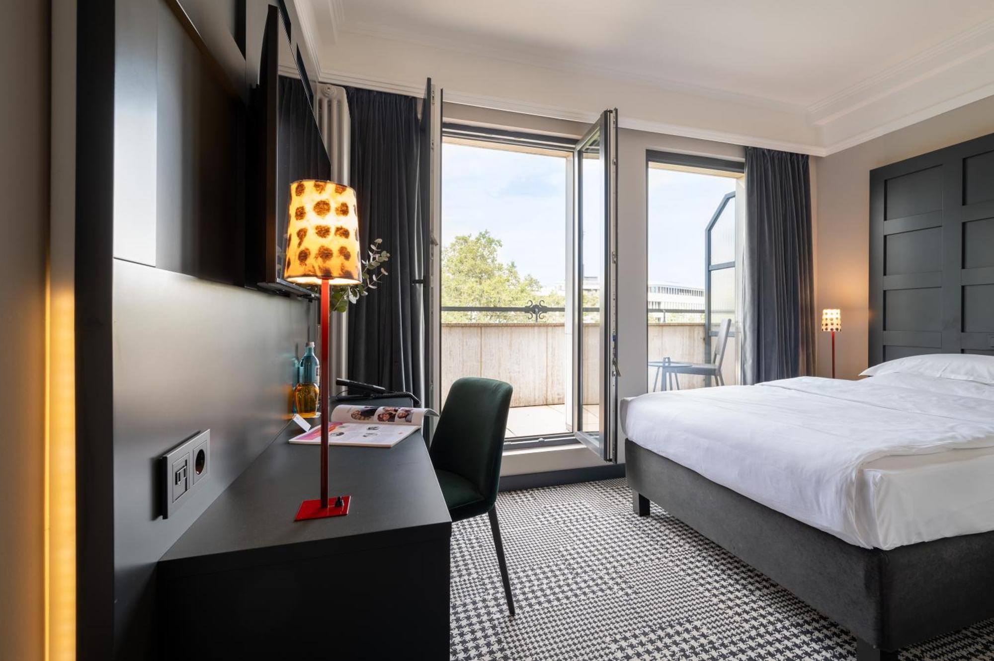 The Midtown Hotel Кёльн Экстерьер фото